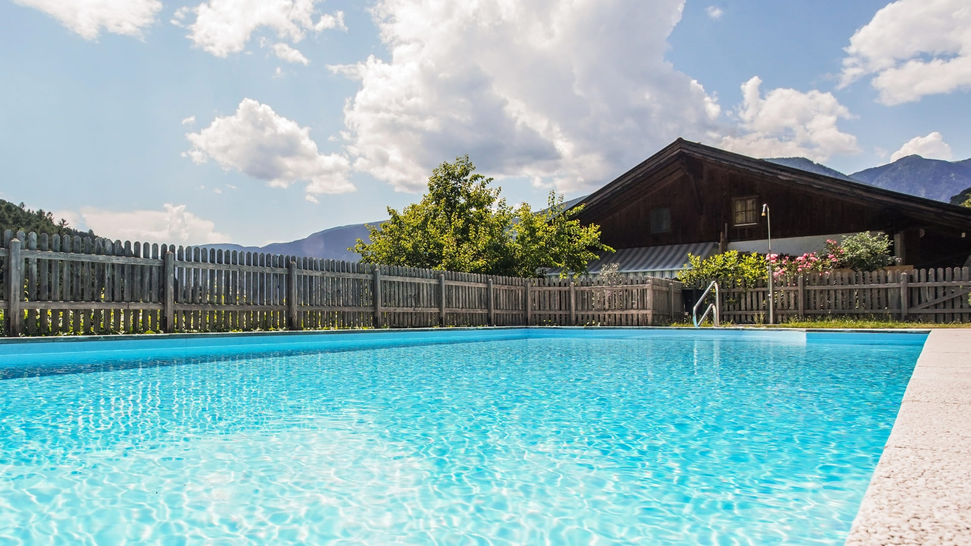 Panoramablick auf das Eisacktal vom Hotelgarten