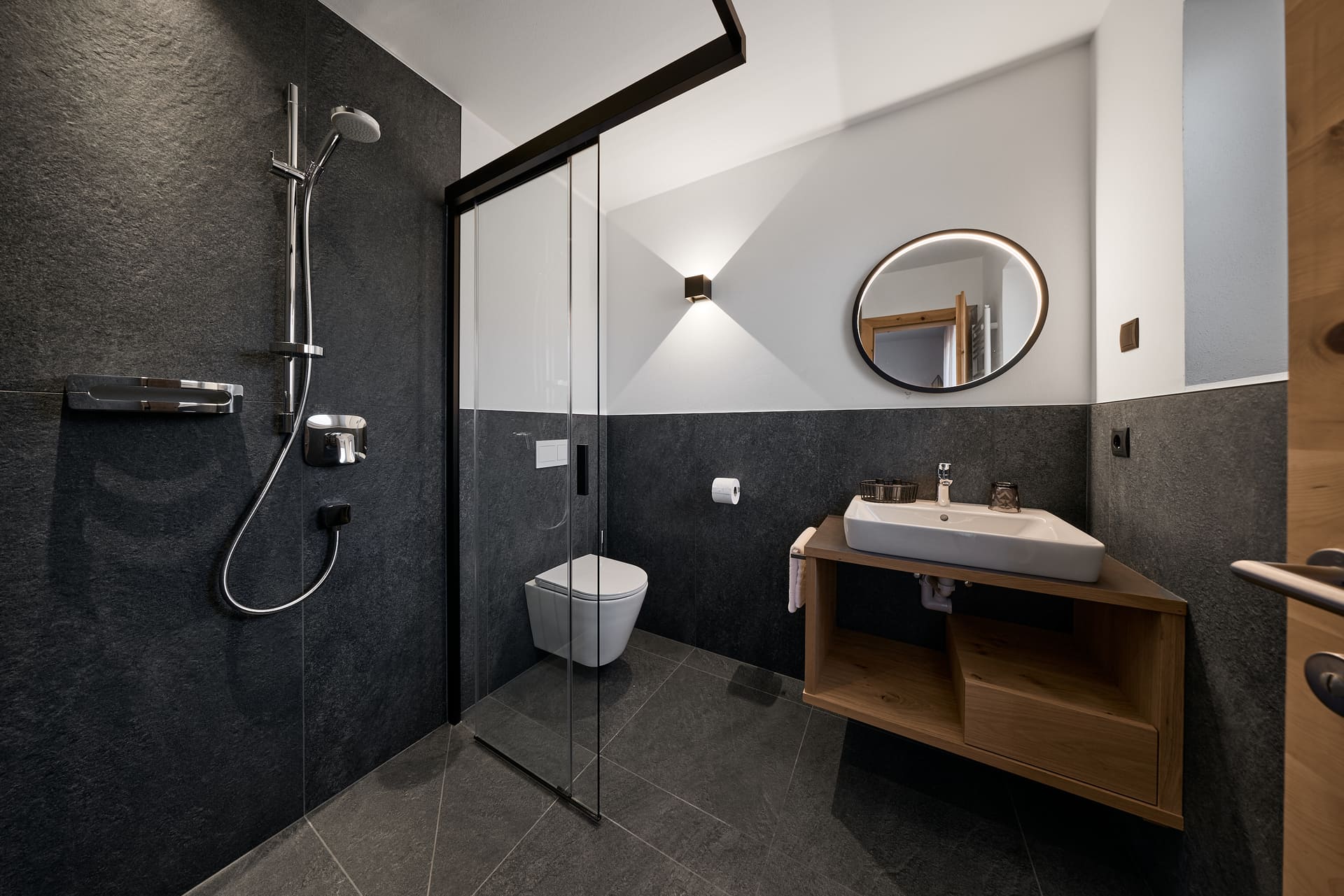 Badezimmer im Hotel in Gufidaun